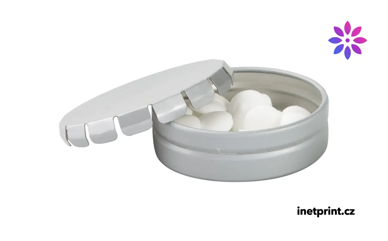 Kovová krabička s mentolovými bonbóny CLICK - stříbrná
