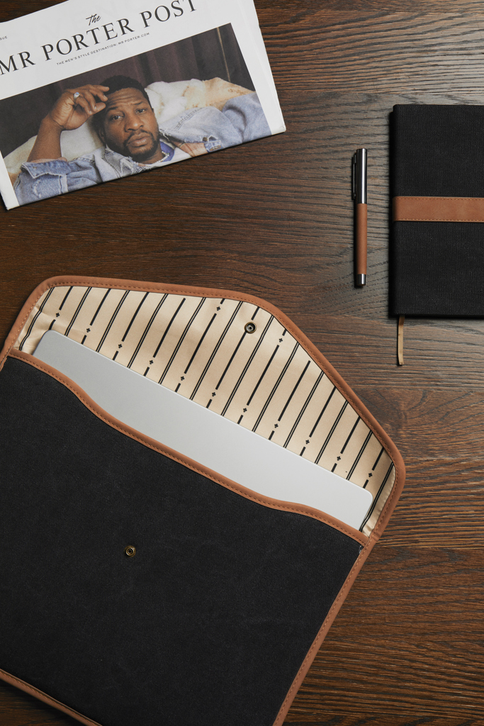 Obal na 16palcový notebook VINGA Bosler z GRS recyklovaného materiálu, černá Obal na 16palcový notebook VINGA Bosler z GRS recyklovaného materiálu, černá