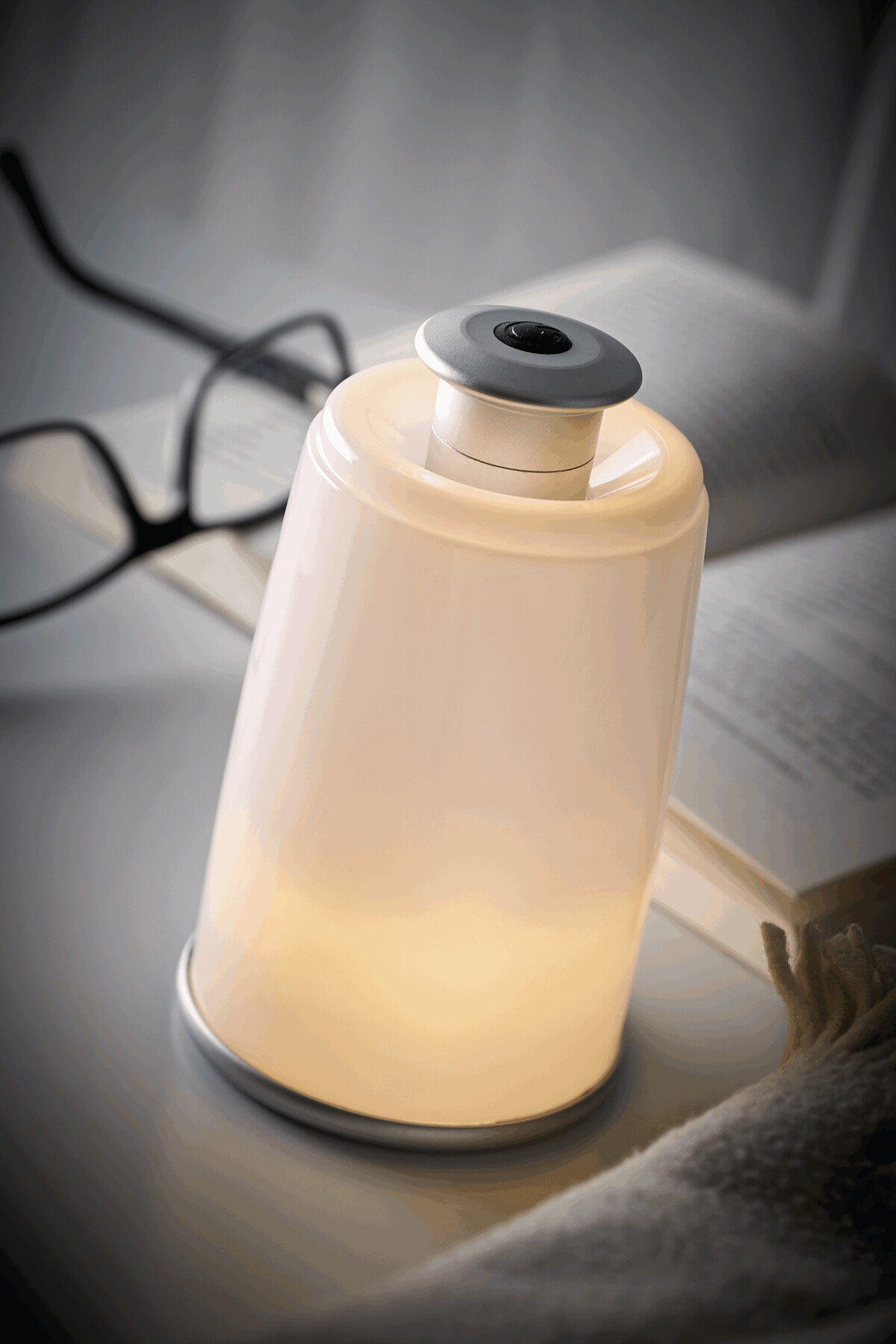 Noční lampička DIFFUSOR - bílá Noční lampička DIFFUSOR - bílá