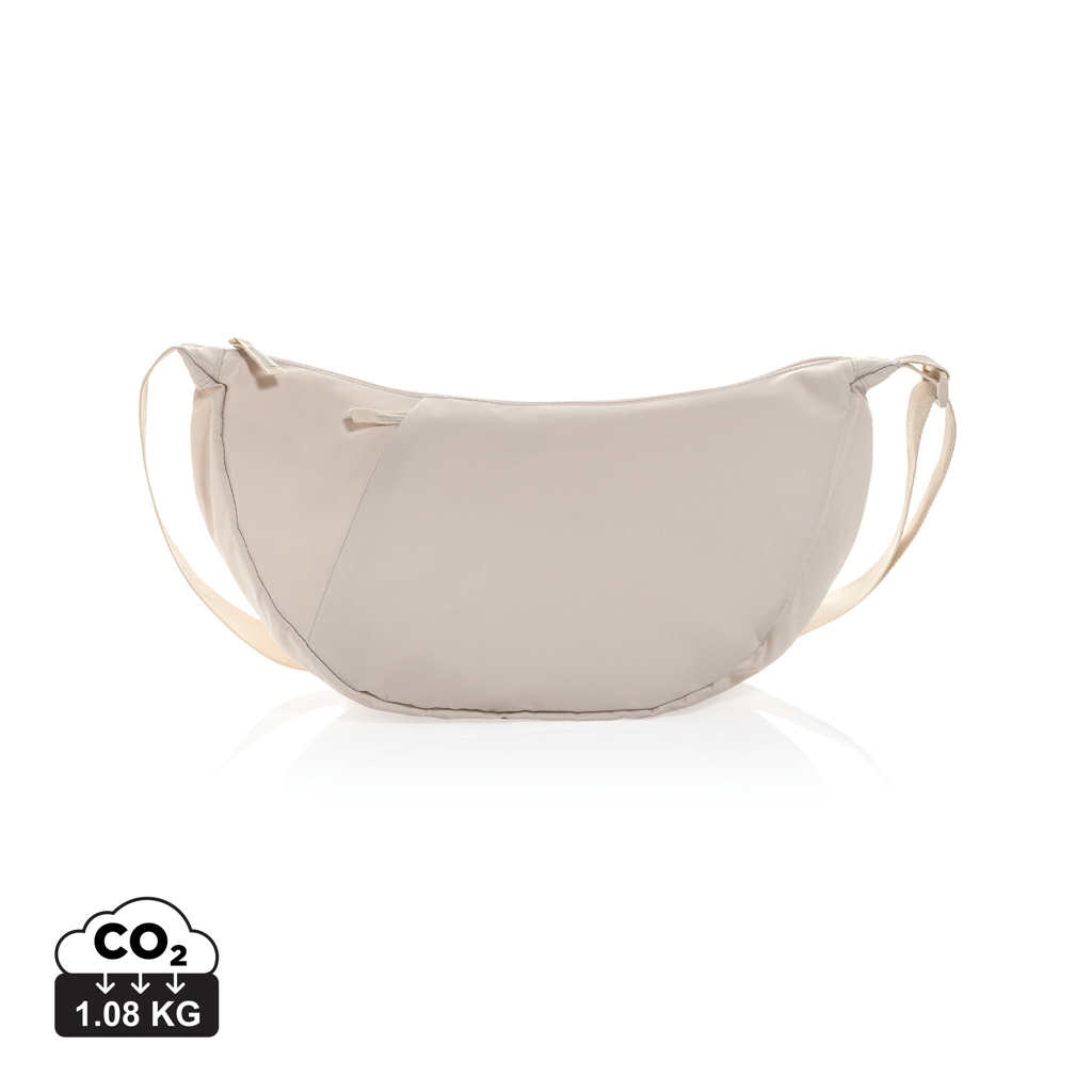 Crossbody Crescent XL z RPET AWARE™  ve tvaru půlměsíce