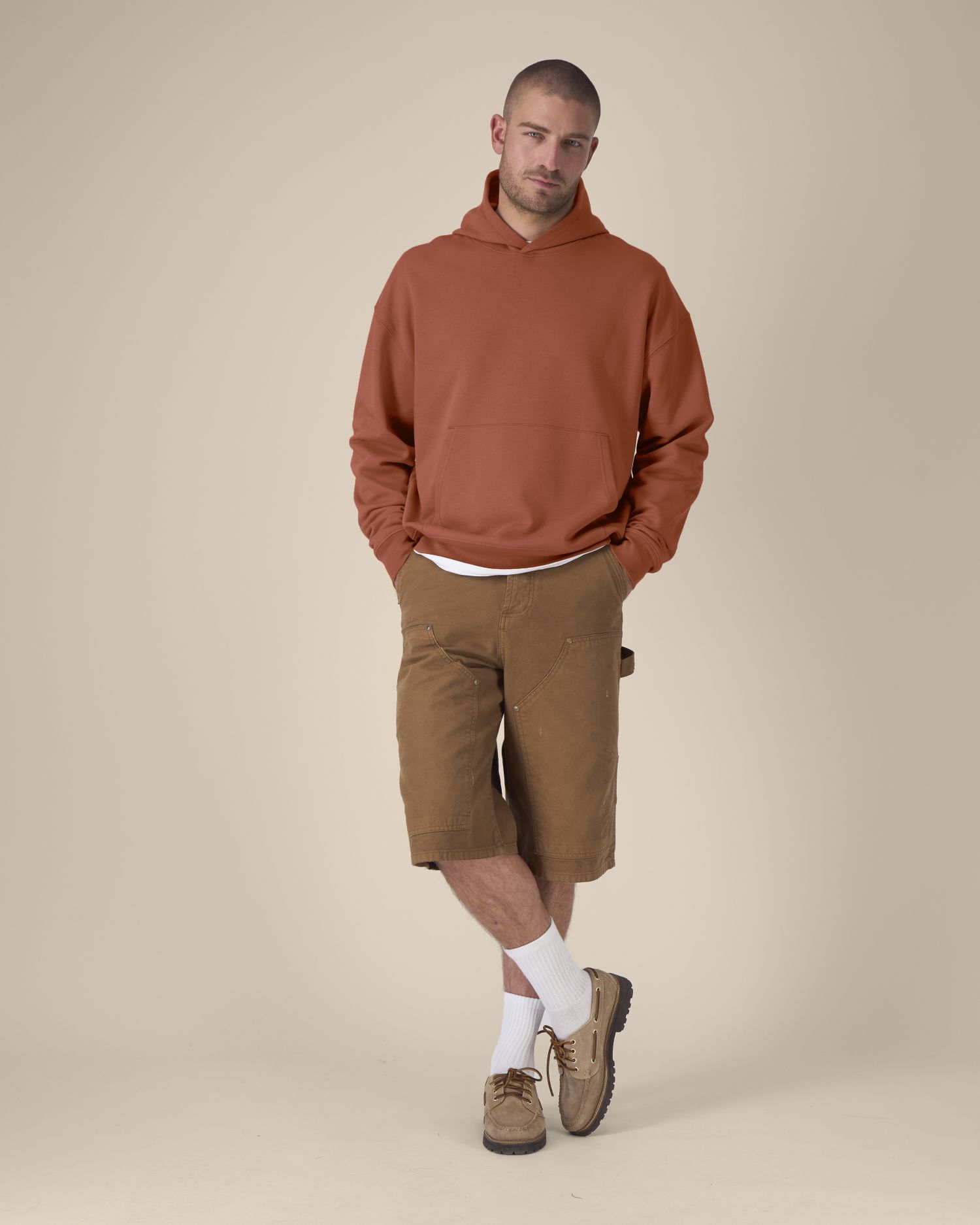 Pánská mikina s klokankou Stanley & Stella Chaser - heritage brown,