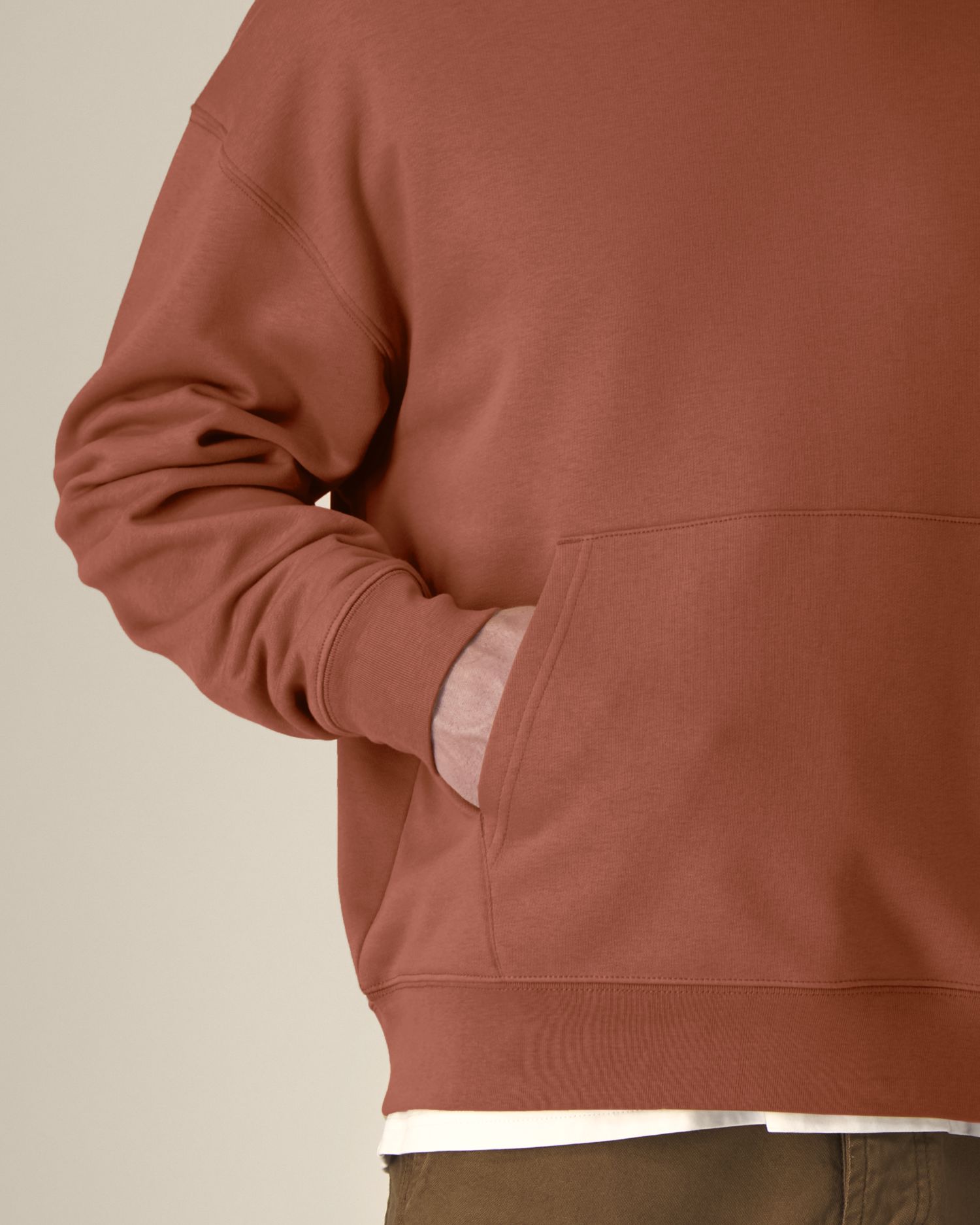 Pánská mikina s klokankou Stanley & Stella Chaser - heritage brown,