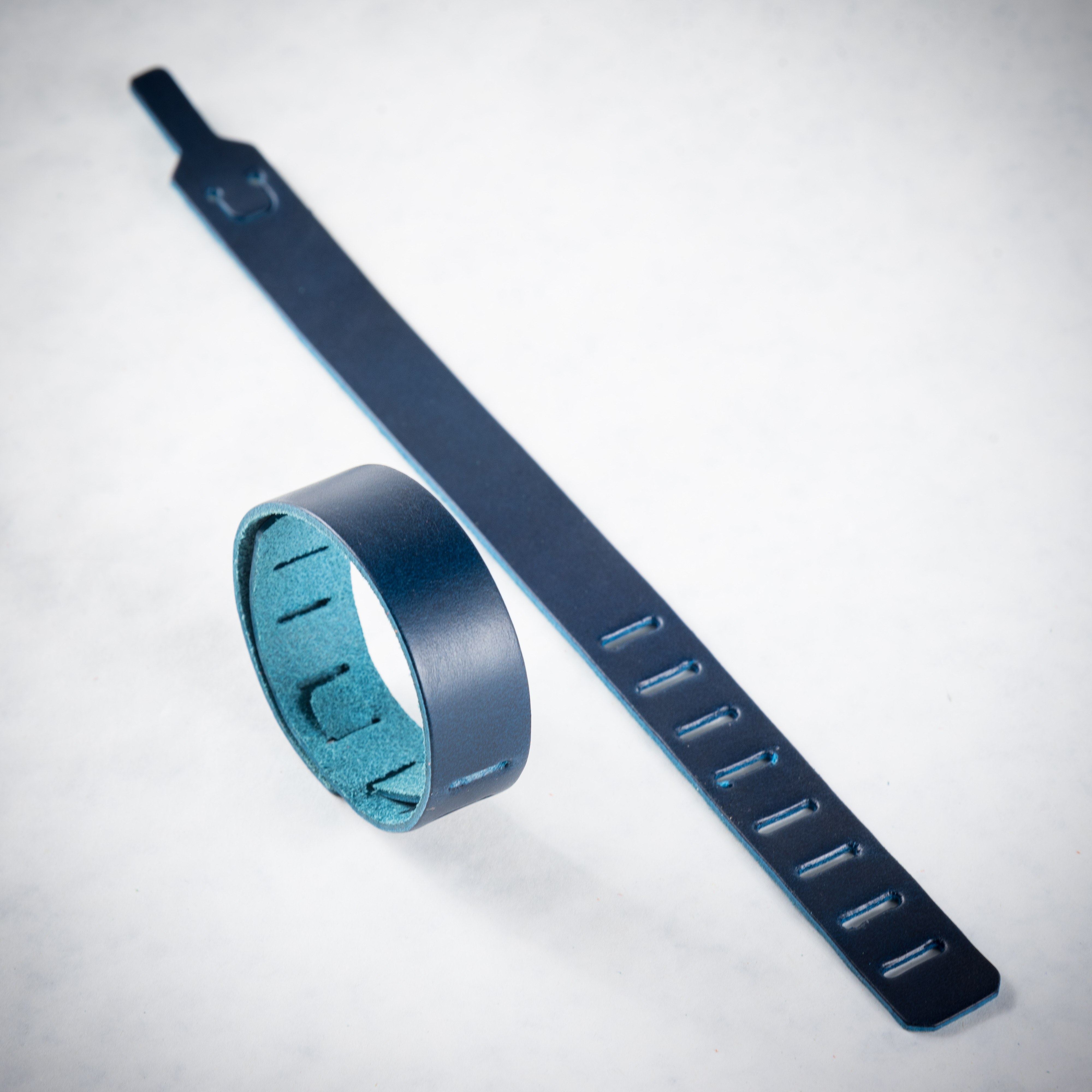 Kožený univerzální náramek - modrá