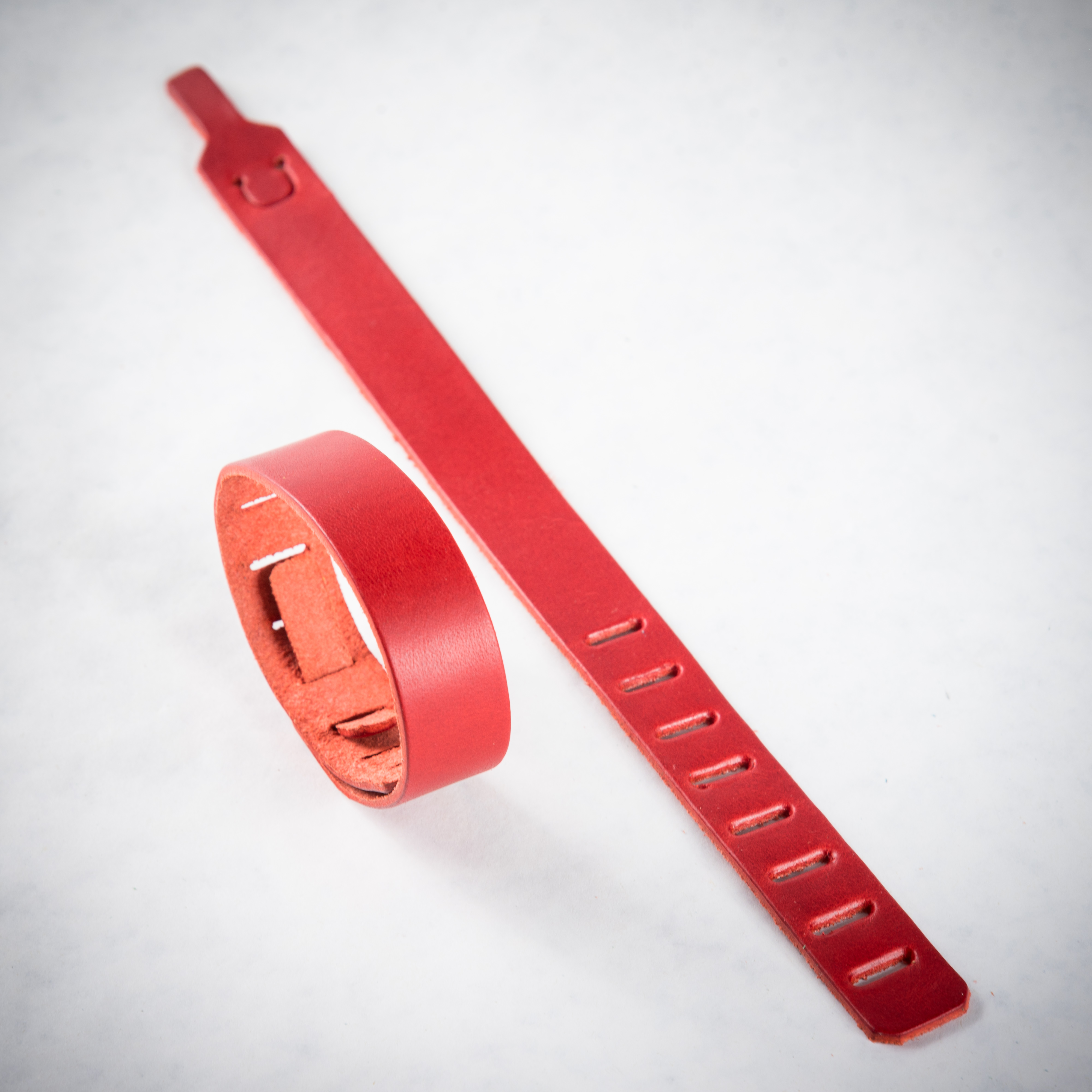 Kožený univerzální náramek