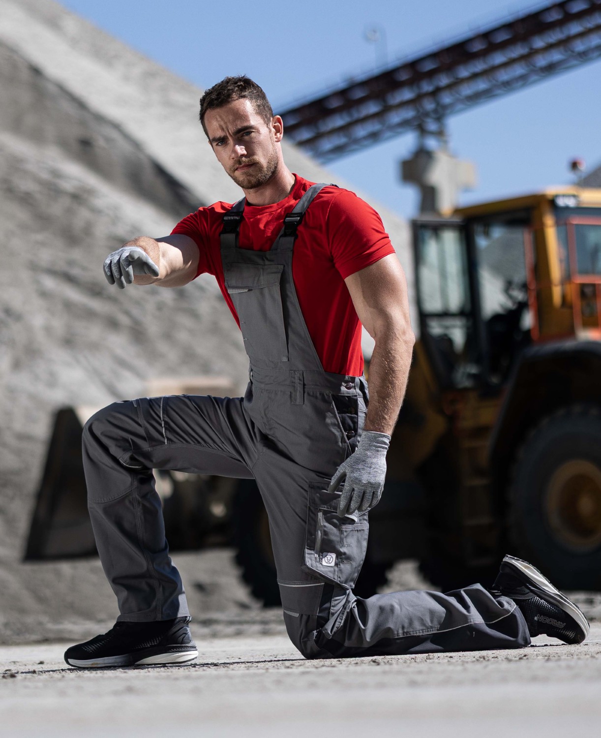 Pánské pracovní kalhoty s laclem ARDON® URBAN+ - šedá,